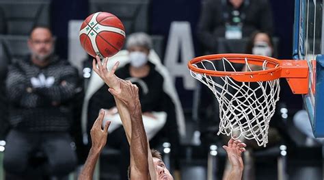 Basketbol Maçları için Seyirci Organizasyonları ve Tribün Tavsiyeleri